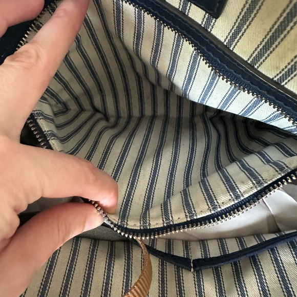 SOLD Hard to find Dooney & Bourke Blue Woven shoulder shopper tote bag handbag - Picture 12 of 16